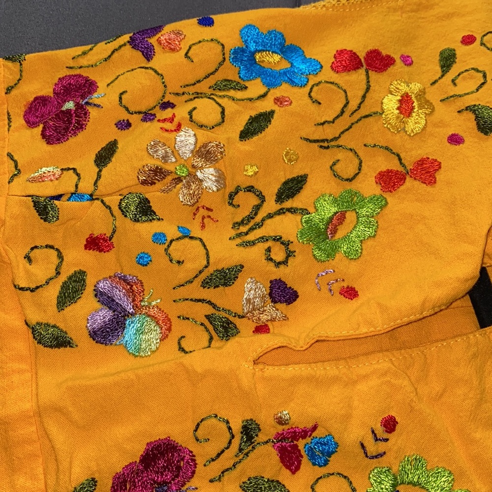 Hand Embroidered Traditional Dress XS - Picture 3 of 3